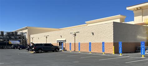 Clovis walmart - CLOVIS, New Mexico (KFDA) - The Walmart in Clovis partially reopened today, according to the Eastern New Mexico News. The grocery side is now open and by Friday electronics, toys and home goods ...